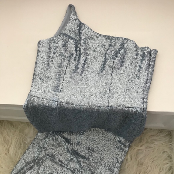 DRESS THE POPULATION Bella Dress - Picture 7 of 8